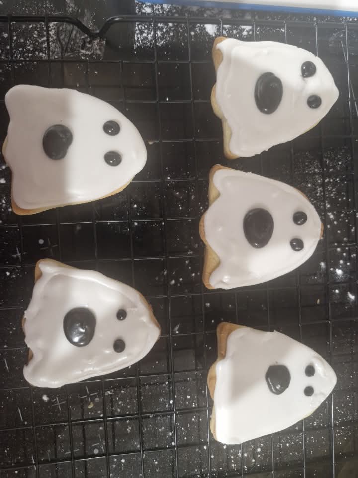 🍪 Sugar Cookies with Royal Icing and Decorations