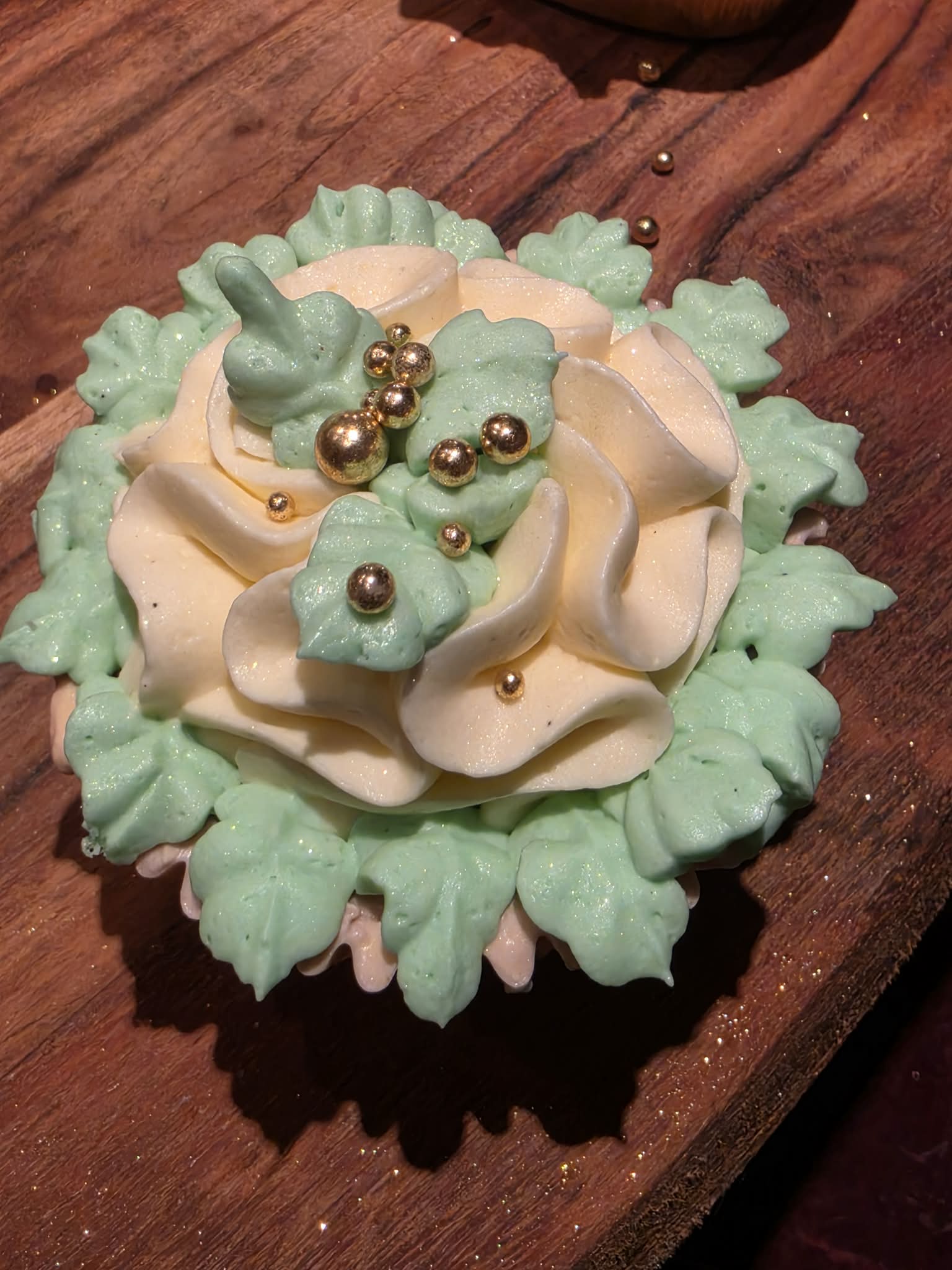 Custom Buttercream Cupcakes